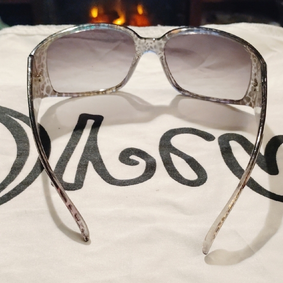 Stylish Leopard Print Sunglasses - Picture 4 of 5